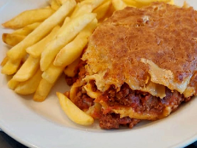 Lasagne with Chips